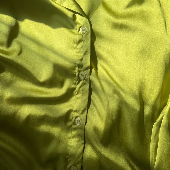 Bright green button down shirt in a size s/m by et clet for sale! - Picture 5 of 16